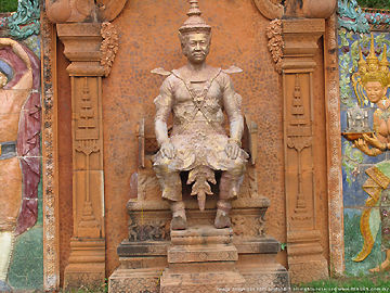 Monument of King Ponhea Yat.jpg link to 195k Jpeg file