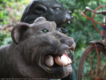 The religious Leopard figures with devoted eggs (150k on Detailed link image)