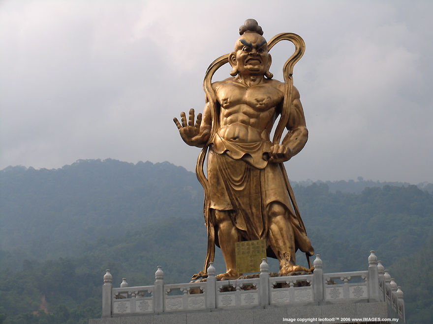 Louhan Statue guarding the Kek_Lok_Si Buddhist Temple, George Town (Penang), Malaysia