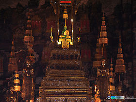 Emerald Buddha at Wat Phra Keao, Royal Palace, Bangkok