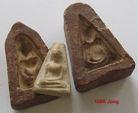 Explosive view of the two molds for making Nang Praya and Ponsuphan