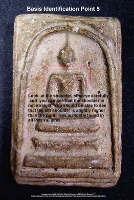 Soomdej/ Soomdet WRK Thai Buddhist amulets identification - basis of verification point 5
