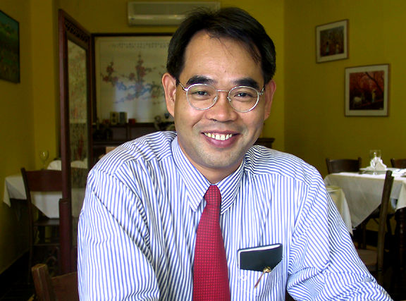 Henry.jpg (45k) Loading......