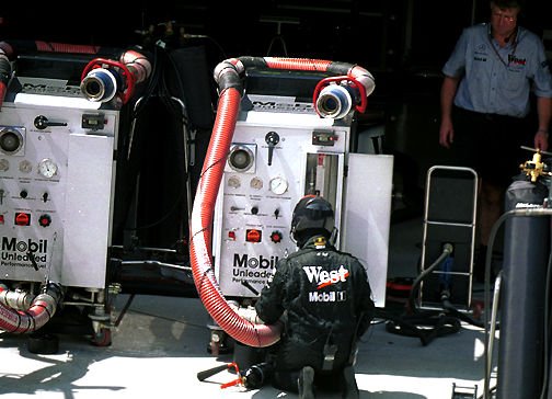 Fuel Pump Technician.jpg (23k) Loading...