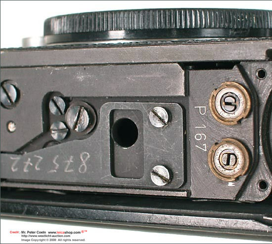 Interior view after base plate and covering removal on a Leica MP-368 in unrestored original condition auctioned by Leicashop / Westlicht Auction House