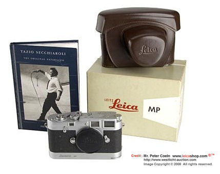 Tazio Secchiaroli's personal Leica MP auctioned by Leicashop / Westlicht Auction House