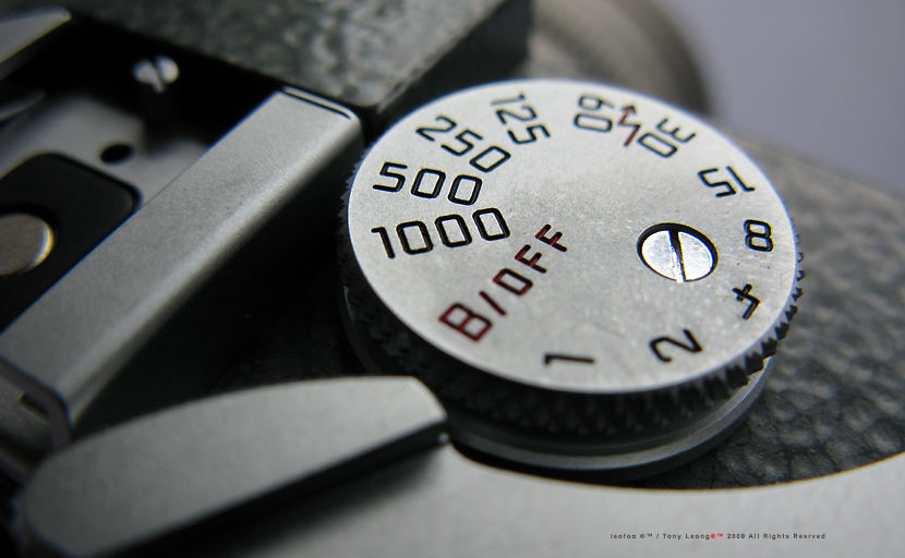 Shutter Speed Ring on a Leica MP LHSA 1968~2003 Special Edition in grey hammertone finish