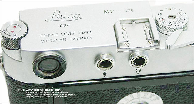Rear section and section of top plate of a Leica MP unit