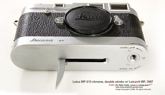 Base plate with retracted ready position Leicavit MP in a MP-313