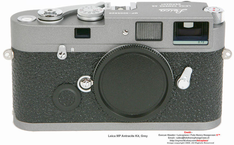 Front view of Leica MP Anthracite special-edition model