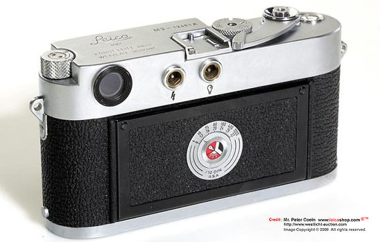 Rear section of a typical Leica Dummy copies