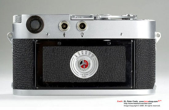 Rear section of the Leica M3 chrome, Prototype/Test/Pre-launch Model with film speed reminder disc