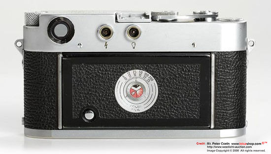 Rear section view of a Leica M3 chrome, Prototype rangefinder camera, 1952 by LeicaShop