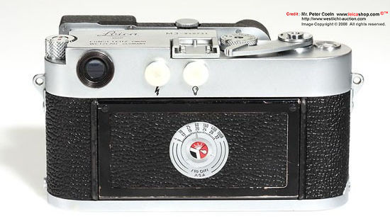 Rear section view of a LEICA M3 ELC, 1956 camera model