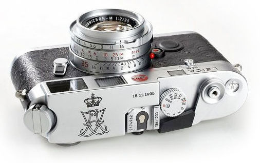 Top plate with various camera features on a LEICA M6 Royal Wedding Edition, 1995