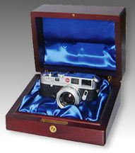 The wooden box with blue velvet interior for LEICA M6 Royal Wedding Edition, 1995