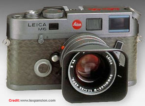 Special Editon of Leica M6TTL William Klein Signatured copy for freedom of press