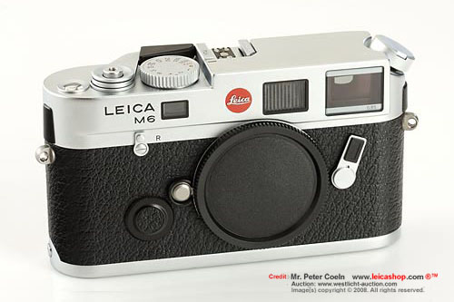 Leica M6 TTL 0.85X finder in chrome 10436 front view