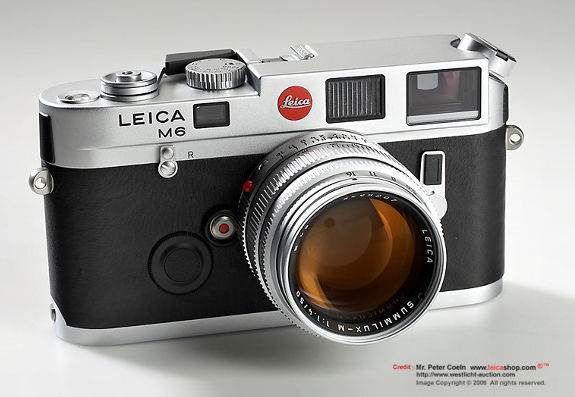 LEICA M6 Chrome body w/Summilux-M 1:1.4/50mm lens as supplied along with LEICA Traveller Kit Edition, 1994
