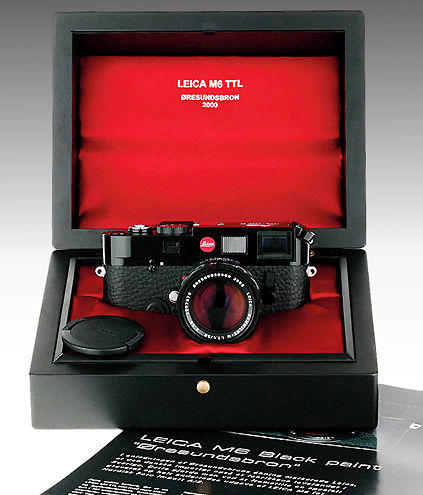 LEICA M6 TTL Black Paint resundsbron (10482) Special Edition rangefinder camera model, 2000 w/ black paint Summilux-M 1:1.4/50mm ASPH in wooden presentation box

