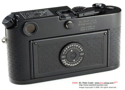 Rear section view testured body covering for LEICA M6 