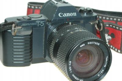 Canon T5 model -front