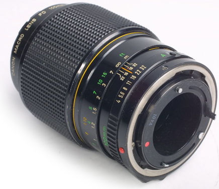 macro100mmf4shutterbladA.jpg