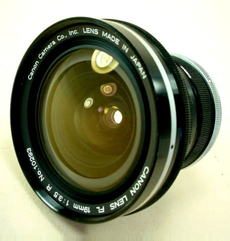 Canon FL 19mm f/3.5  R wideangle lens