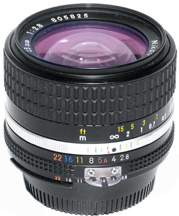 NIkon Nikkor 28mm f/2.8s (Ai-S).