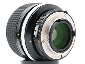 85mmf14AisAdorama3.JPG