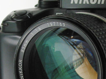 85mmf14NikonF4mag.JPG