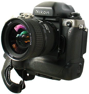 Nikon F5A with AF-Nikkor 28mm f/1.4D wideangle lens