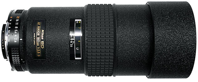 A side overall view of theNikon's AF Nikkor 180mm f/2.8D IF ED telephoto lens