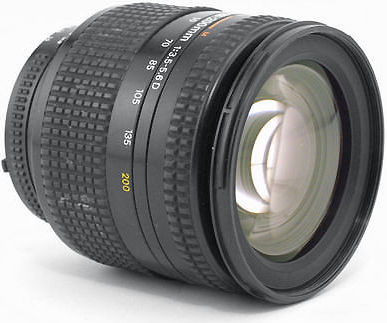 Nikon AF Zoom Nikkor 28-200mm f/3.5~5.6D IF wideangle / telephoto zoom lens
