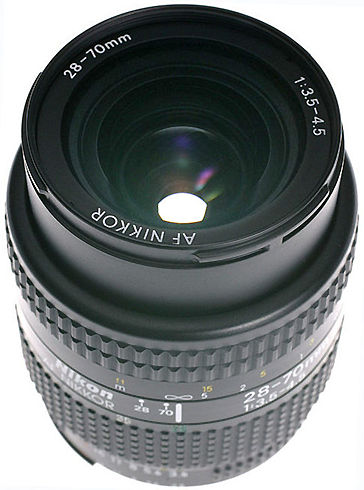 Nikon AF Zoom Nikkor 28-70mm f/3.5~4.5D wideangle - telephoto lens vertical view withy front lens element