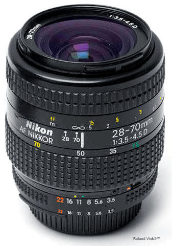 Nikon AF Zoom Nikkor 28-70mm f/3.5~4.5D wideangle - telephoto lens by Roland Vink