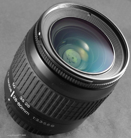 A lovely view of a Nikon AF-G Nikkor Zoom 28-80mm f/3.3~5.6D ultra-compact wide-telephoto zoom lens, 2001