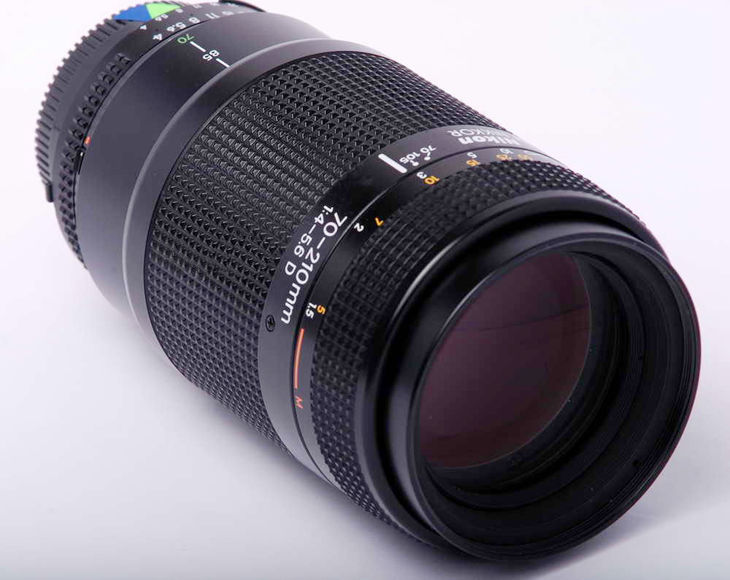 Nikon AF Zoom Nikkor lens 70-210mm f/4~5.6D telephoto zoom lens.