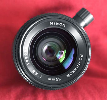 35mmPCf28a.jpg (38k) Loading .....