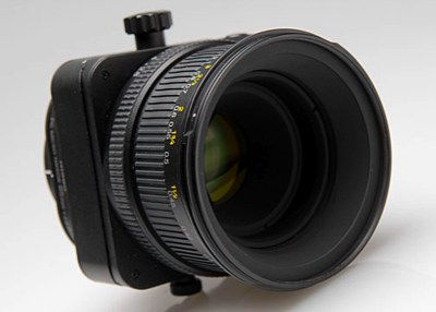 Nikon PC Micro-Nikkor 85mm f/2.8 front lens element view