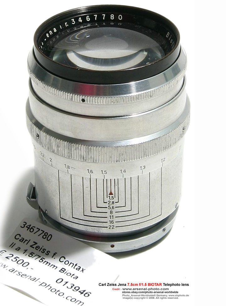 Rangefinder Zeiss-Opton Triotar 1:4 f=85mm (85mm f/4.0) telephoto lens