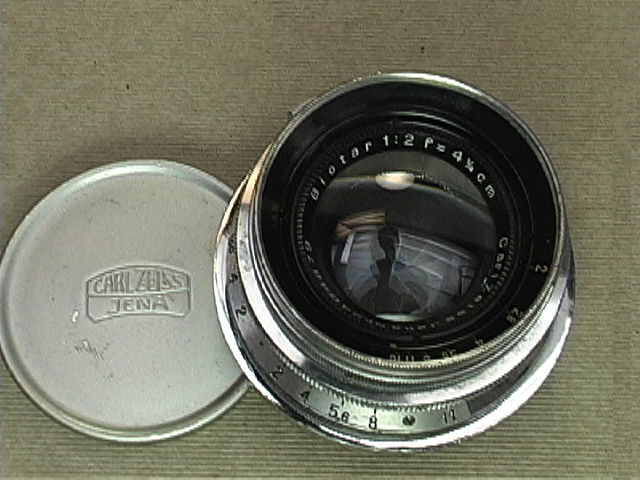 Carl Zeiss Jena BIOTAR 1:2 f= 4.25cm chrome with lens cap