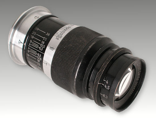 E.Leitz Elmar 1:4 f=9cm   black/chrome. In a very early ELANG-KUP. Approx. Year: 1933