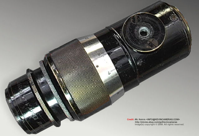 Ernst Leitz Wetzlar Elmar 135mm f4,5  base view with tripod socket