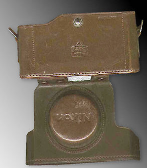 Nippon Kogaku Tokyo MIOJ camera case open