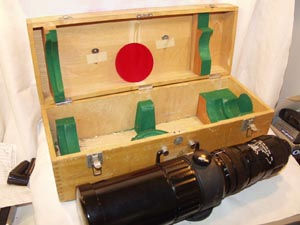 Wooden box containing the Nikon (Nippon Kogaku KK) 1:5 f=50cm (RF Nikkor 500mm f/5.0) Super Telephoto lens for Rangefinder Nikon cameras