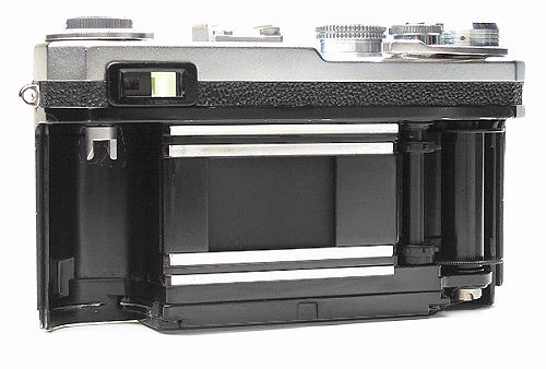 Titanium Curtain.jpg (40k) Loading....