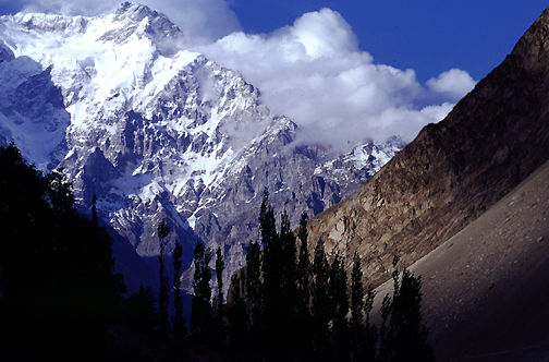 Hunza, Pakistan.jpg (44k) Loading...