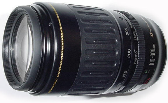 Canon EF 100-300mm f/4.5~5.6 USM telephoto zoom lens