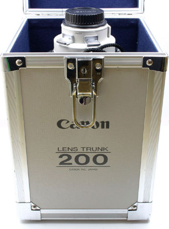 Trunk Case 200 for EF 200mm f/1.8L